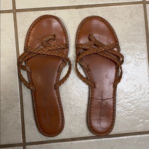 American Eagle slippers